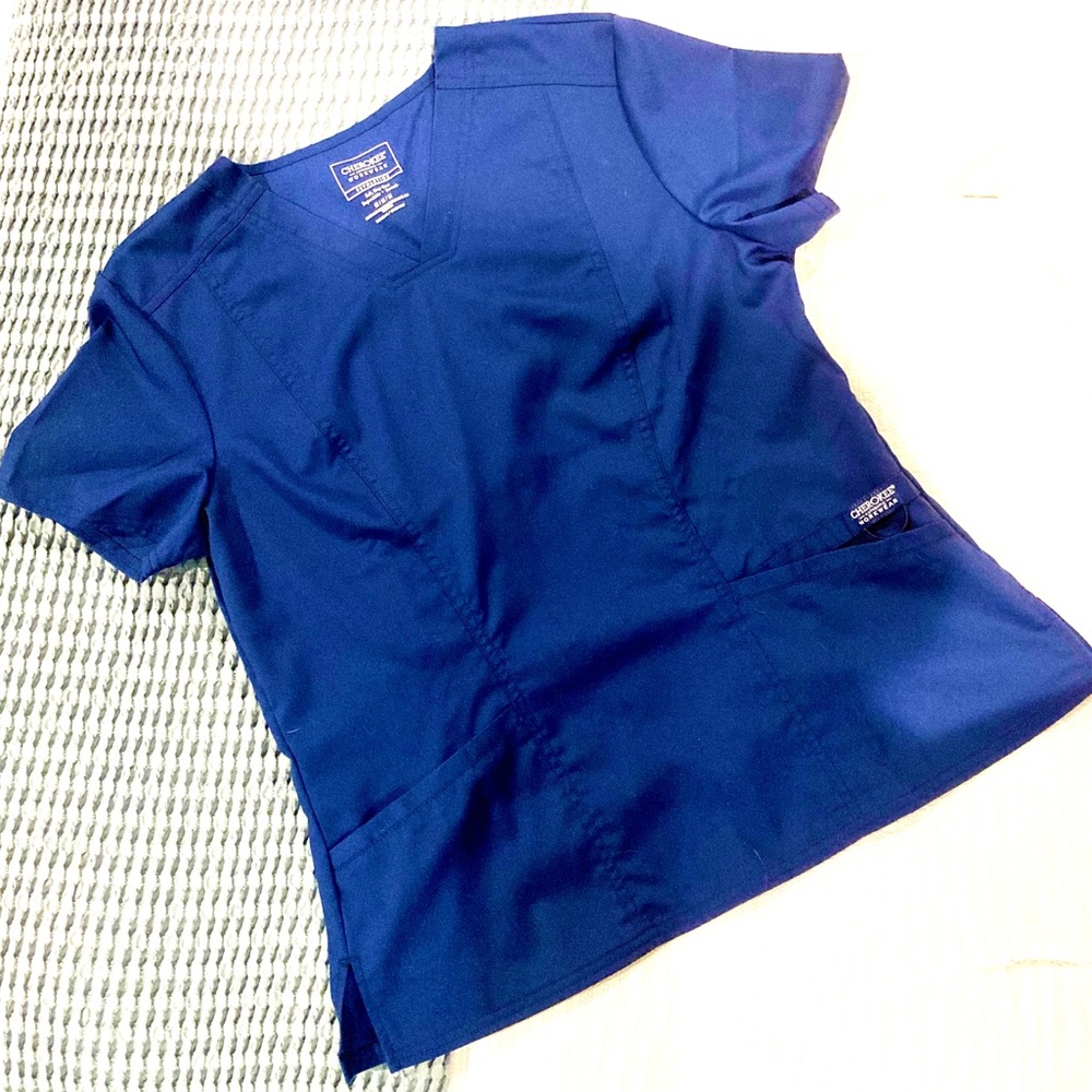 Scrub top